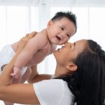 Tips Mandi Sehat Untuk Ibu Hamil Sesuai Trimester Kehamilan